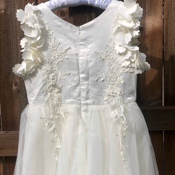 Trish Scully Bianca Gown Ivory 14 - Picture 6 of 10